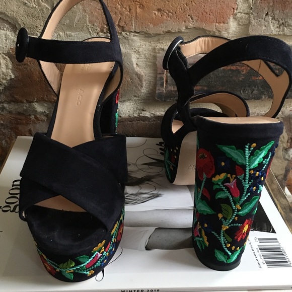 Platforms - Picture 7 of 7